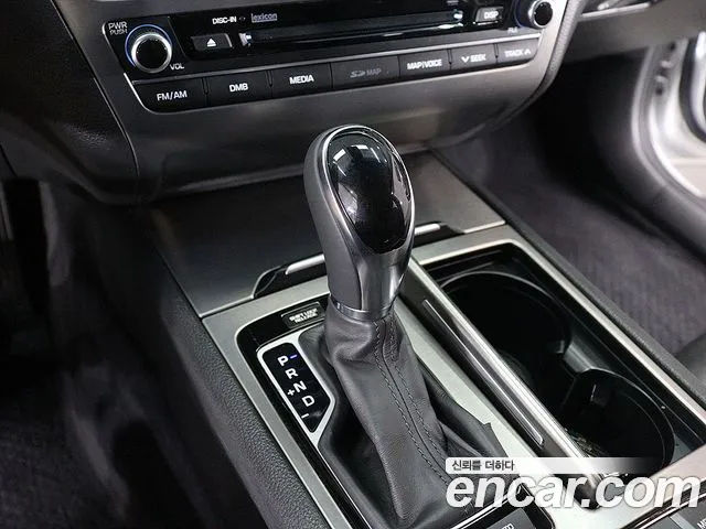 Hyundai Genesis 2015 thumb 8