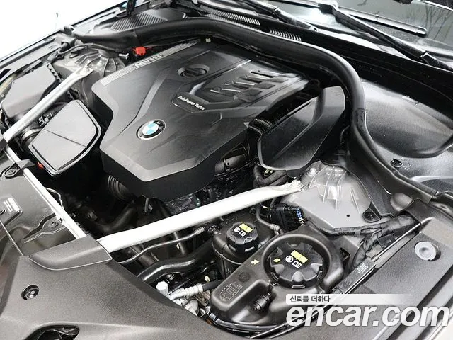 BMW 5 серии 2022 thumb 6
