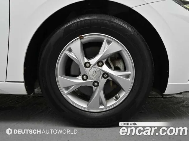 Hyundai Avante 2021 thumb 5