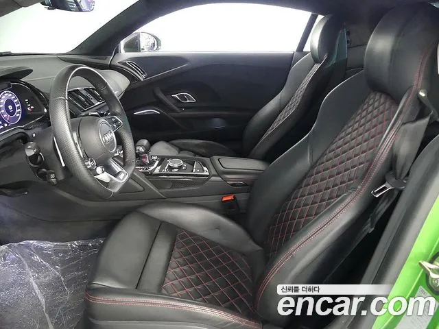 Audi R8 2021 thumb 4