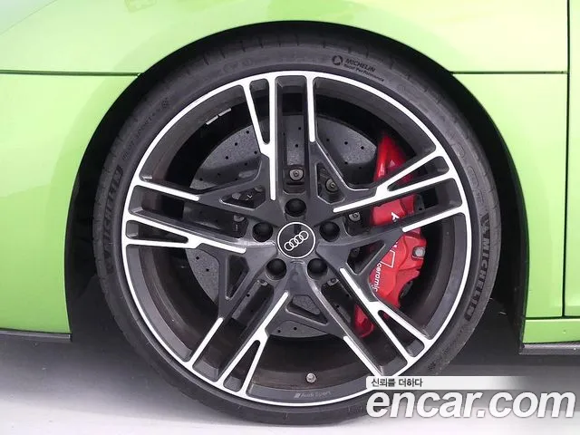 Audi R8 2021 thumb 7