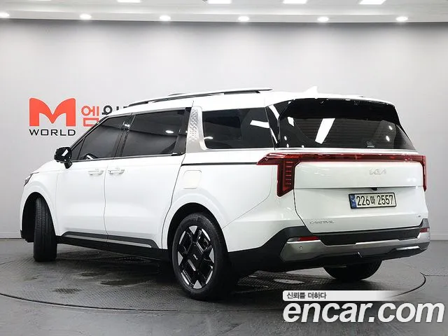 Kia Carnival 2024 thumb 4