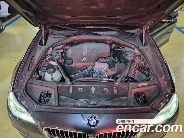 BMW 5 серии 2016 thumb 5