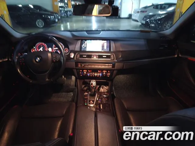 BMW 5 серии 2016 thumb 8