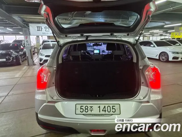 KG_Mobility_Ssangyong TIBOLI 2015 thumb 5