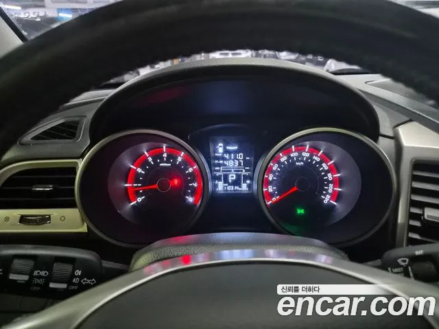 KG_Mobility_Ssangyong TIBOLI 2015 thumb 8