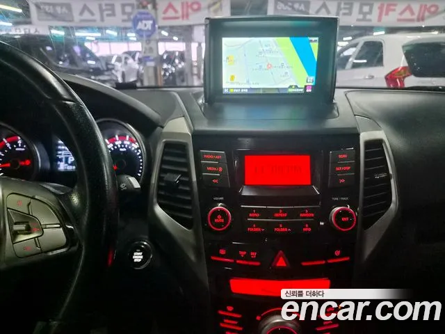KG_Mobility_Ssangyong TIBOLI 2015 thumb 9