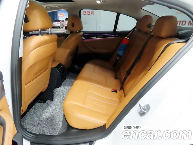 BMW 5 серии 2019 thumb 7