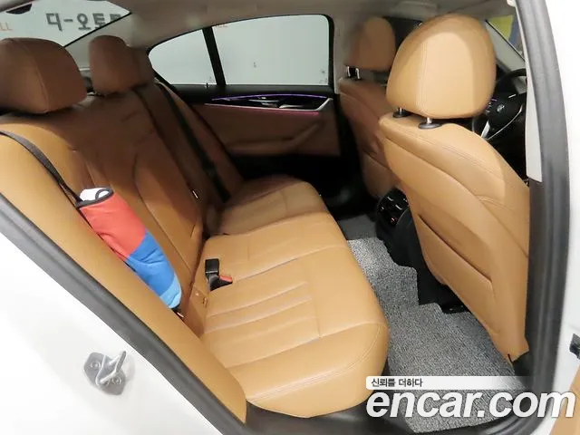 BMW 5 серии 2019 thumb 9