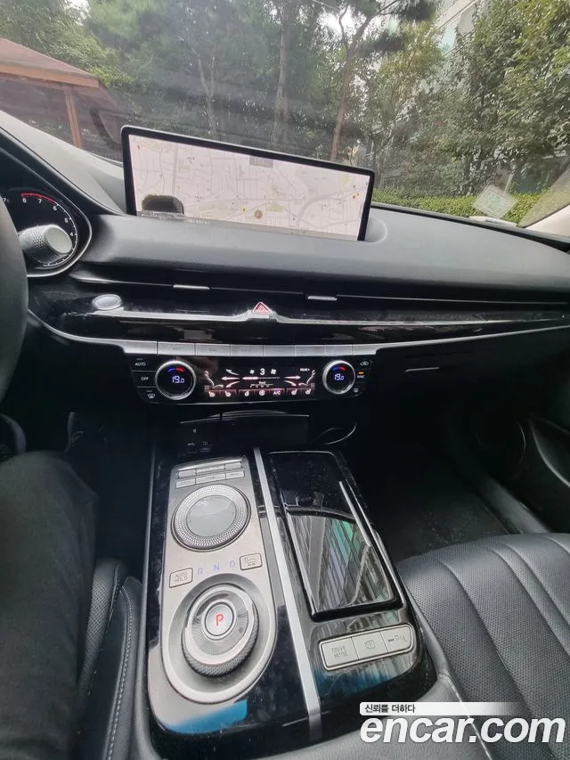 Genesis G80 2020 thumb 9