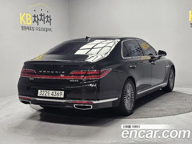 Genesis G90 2019 thumb 5