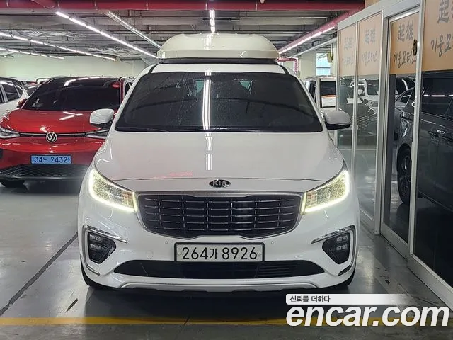 Kia Carnival 2019 thumb 2