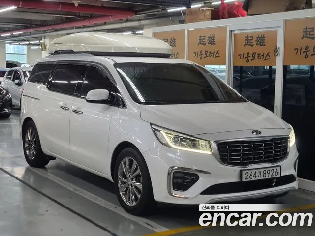 Kia Carnival 2019 thumb 3