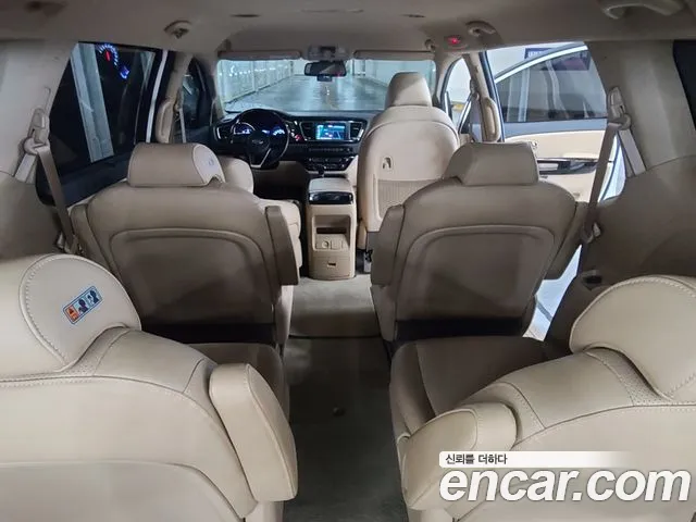 Kia Carnival 2019 thumb 7