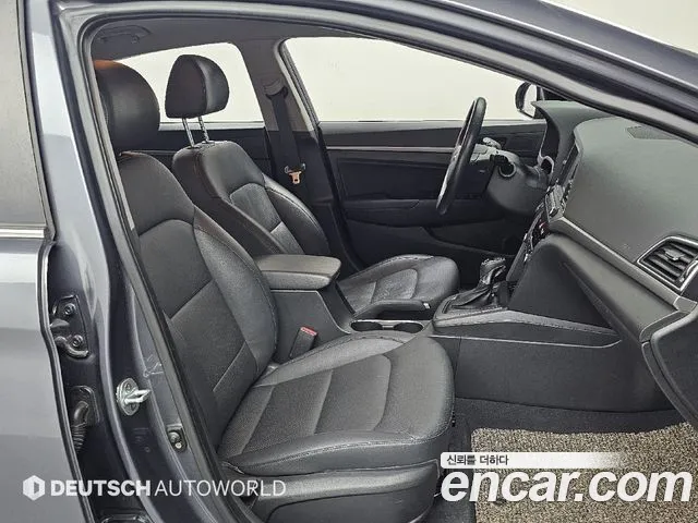 Hyundai Avante 2015 thumb 10