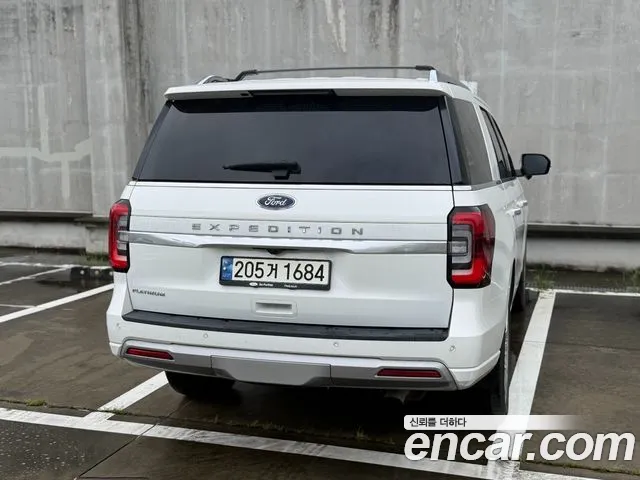 Ford Expedition 2023 thumb 4