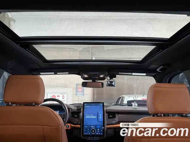 Ford Expedition 2023 thumb 6