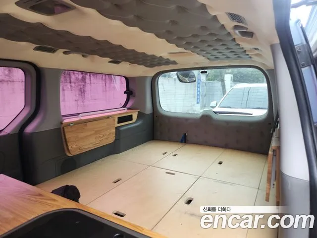 Hyundai Starex 2010 thumb 8