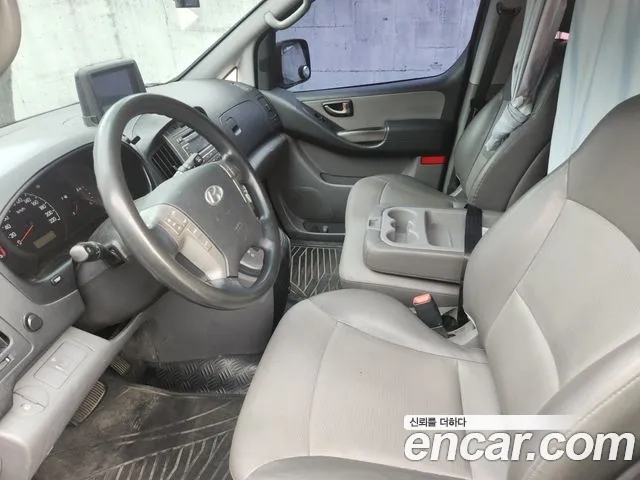 Hyundai Starex 2010 thumb 10