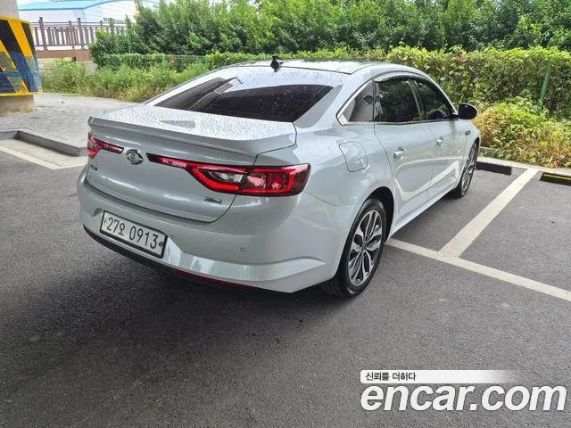Renault-KoreaSamsung Megane 2016 thumb 6