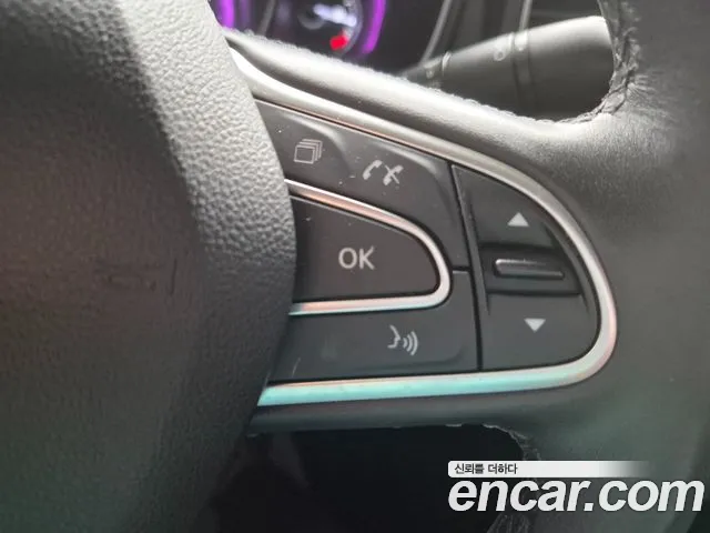 Renault-KoreaSamsung Megane 2016 thumb 10
