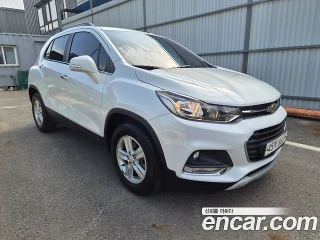 Chevrolet Tracker 2017 thumb 2
