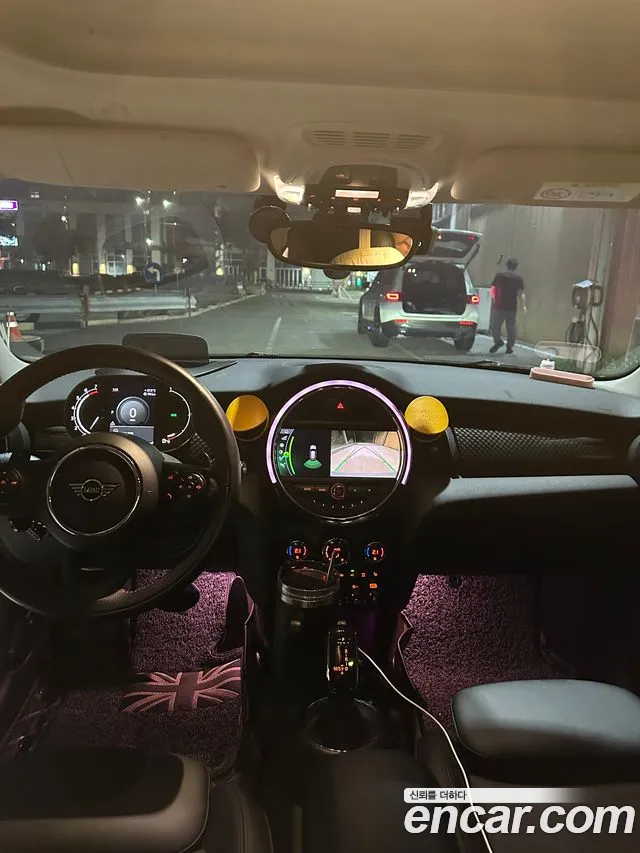 Mini Hatch 2021 thumb 6