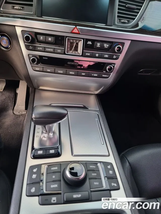 Genesis G80 2019 thumb 9