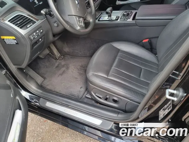 Genesis G80 2019 thumb 10