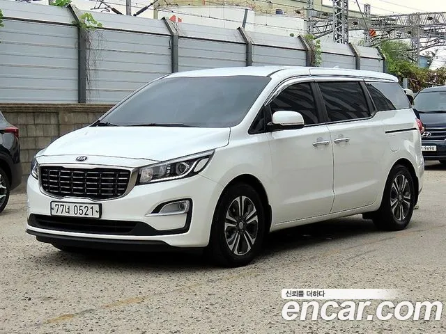 Kia Carnival 2019 thumb 2