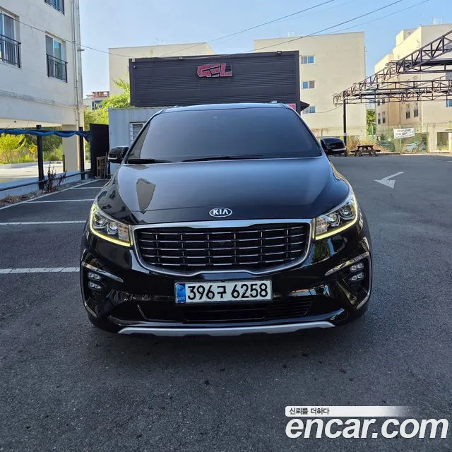 Kia Carnival 2020 thumb 3