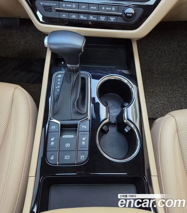 Kia Carnival 2020 thumb 9