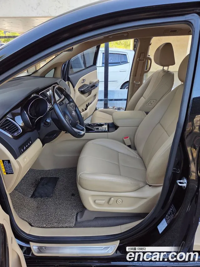 Kia Carnival 2020 thumb 10