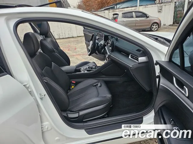 Kia K5 2023 thumb 10