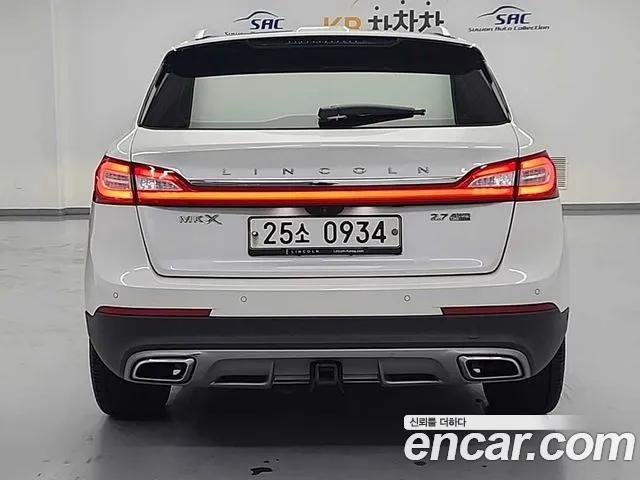 Lincoln MKX 2016 thumb 3