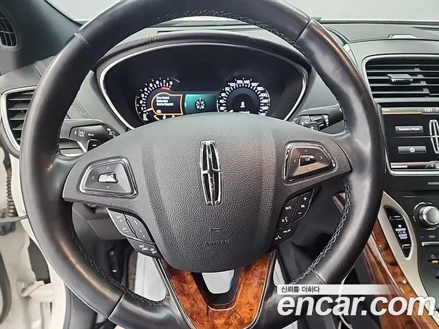 Lincoln MKX 2016 thumb 9