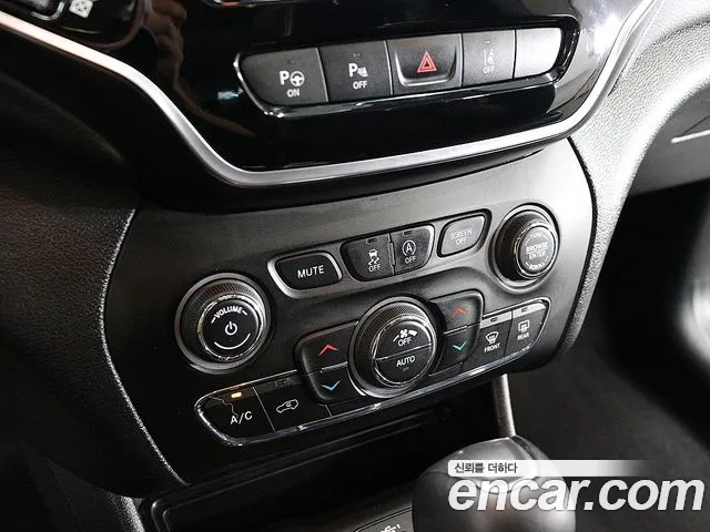 Jeep Cherokee 2020 thumb 9