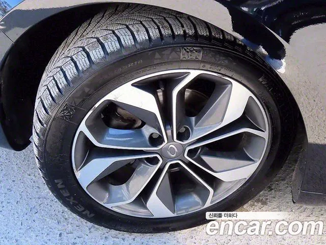 Renault-KoreaSamsung Megane 2019 thumb 5