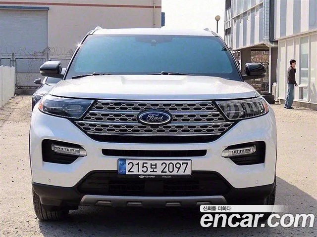 Ford Explorer 2020 thumb 3