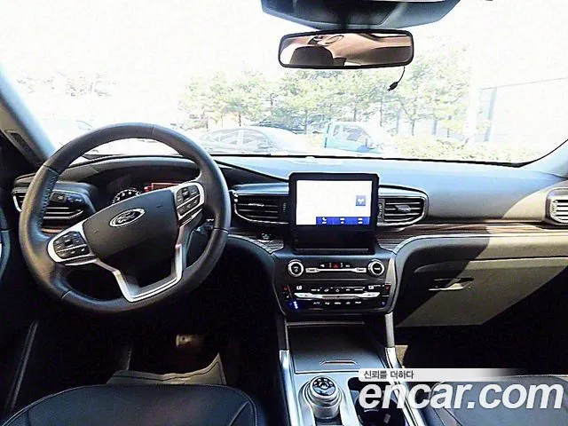 Ford Explorer 2020 thumb 7
