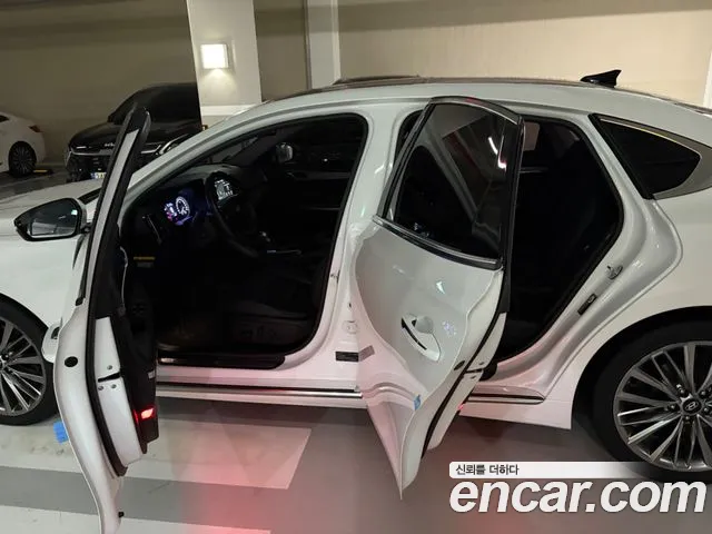 Hyundai Grandeur 2017 thumb 8