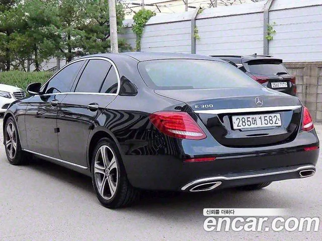 Mercedes-Benz E-Класс 2019 thumb 2