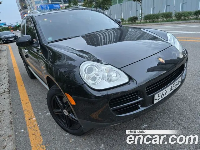 Porsche Cayenne 2005 thumb 2