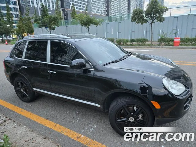 Porsche Cayenne 2005 thumb 3