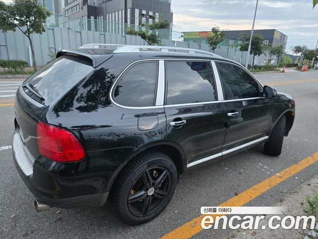 Porsche Cayenne 2005 thumb 4