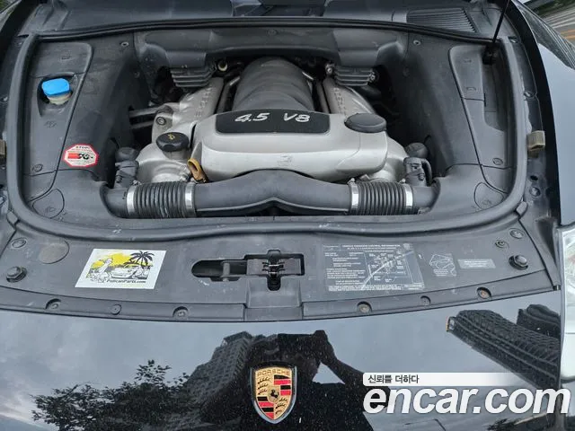 Porsche Cayenne 2005 thumb 10