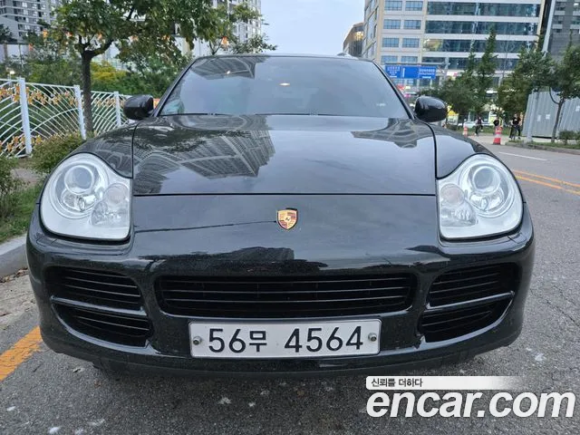 Porsche Cayenne 2005 thumb 12