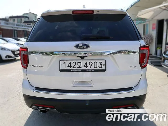 Ford Explorer 2018 thumb 4