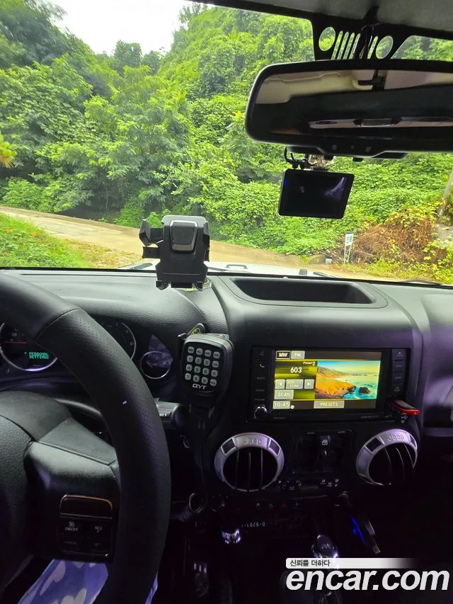 Jeep Wrangler 2013 thumb 2