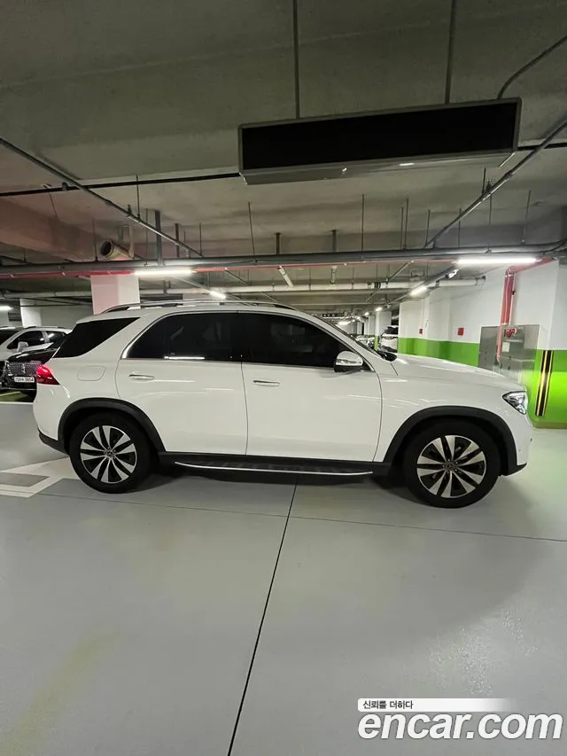 Mercedes-Benz GLE 2025 thumb 4